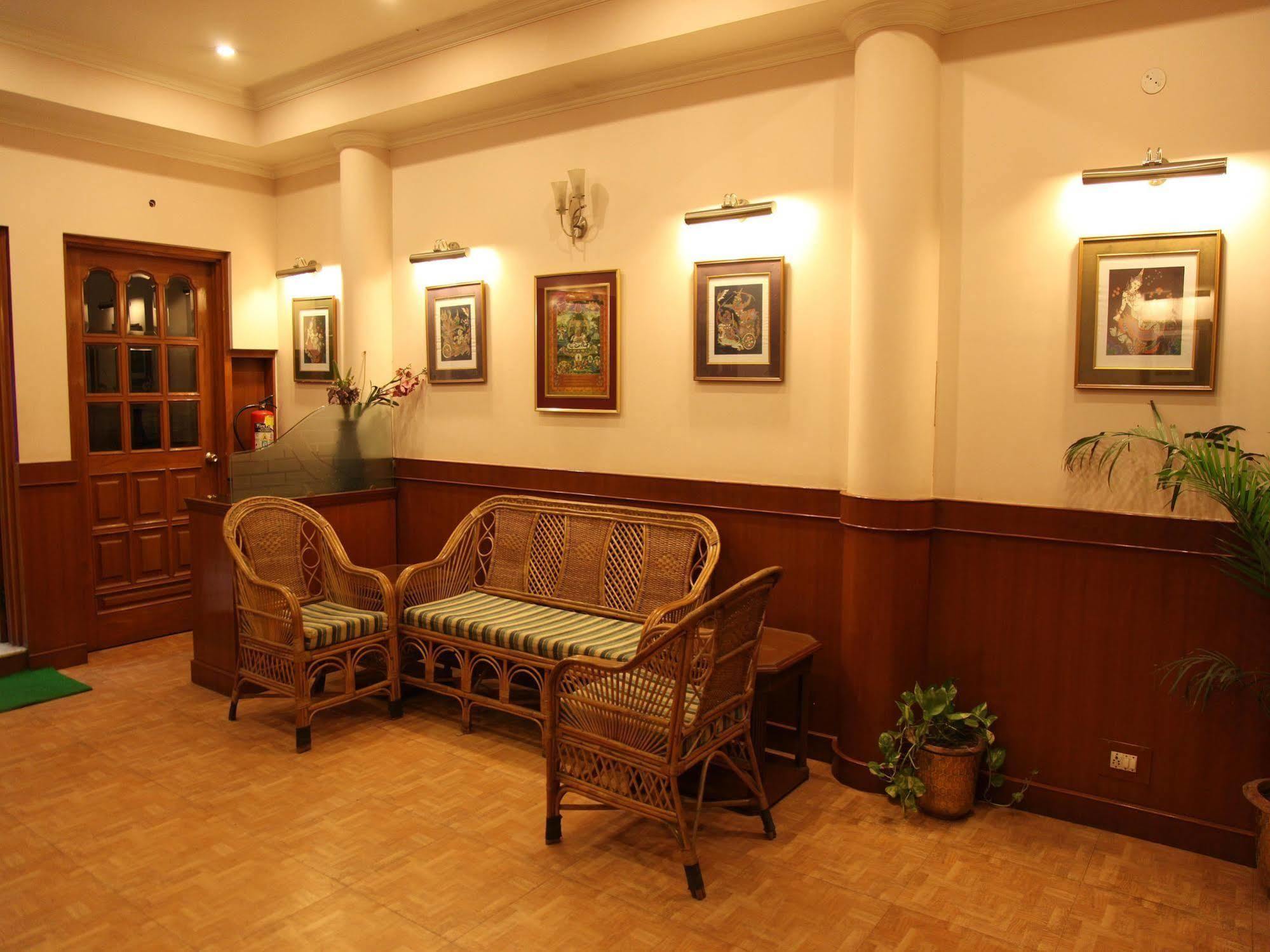 Hotel Imperial House Allāhābād Junction Exterior foto